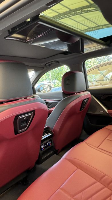 Bmw i5 40L monitorli