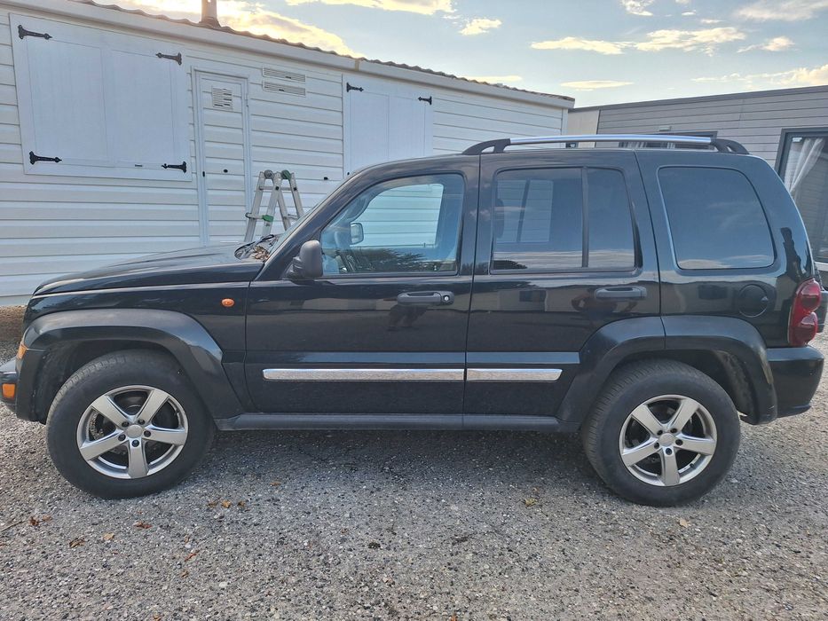 JEEP Cherokee 2005 — imagine 2