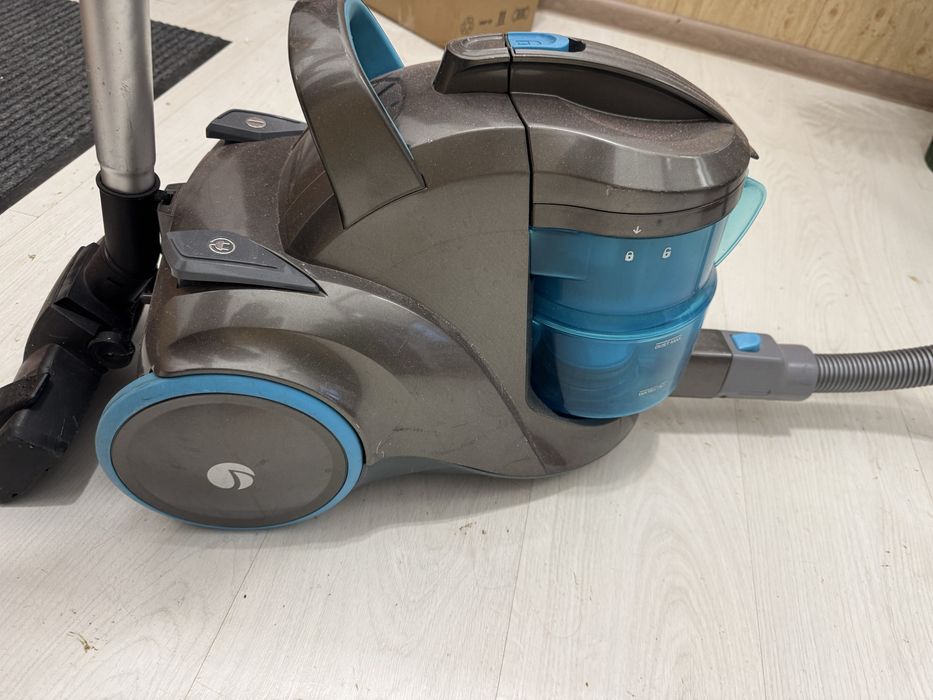 Пылесос VITEK VT-1833 PR