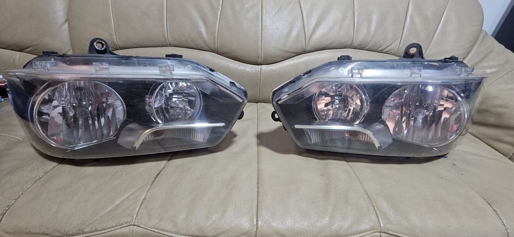 Faruri vw t5 2,0 an 2013