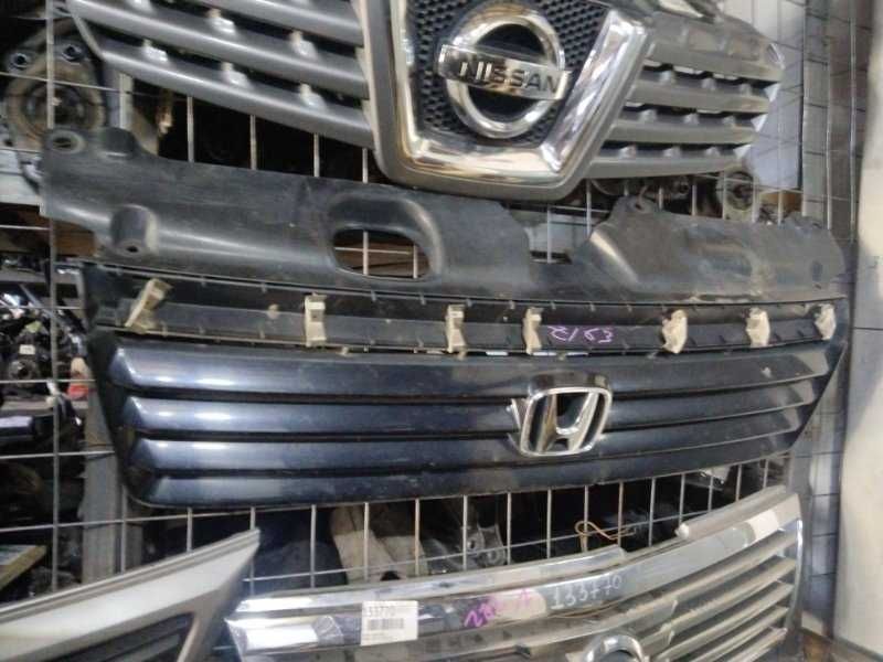 Решетка радиатора Honda Stepwgn