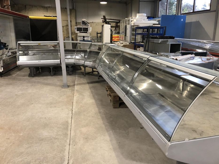 Хладилна витрина