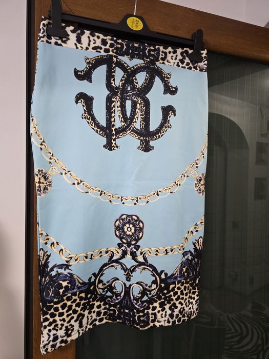 Fustă marimea M nouă