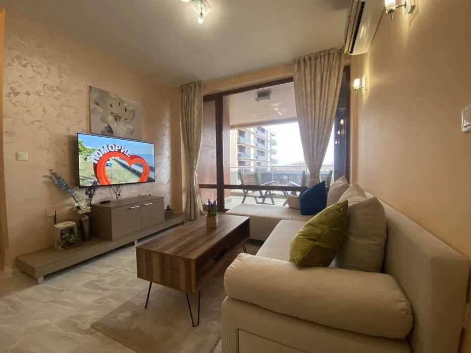 Дава се под наем Тристаен апартамент в Поморие - 100 кв.м за 100 € - Снимка #13