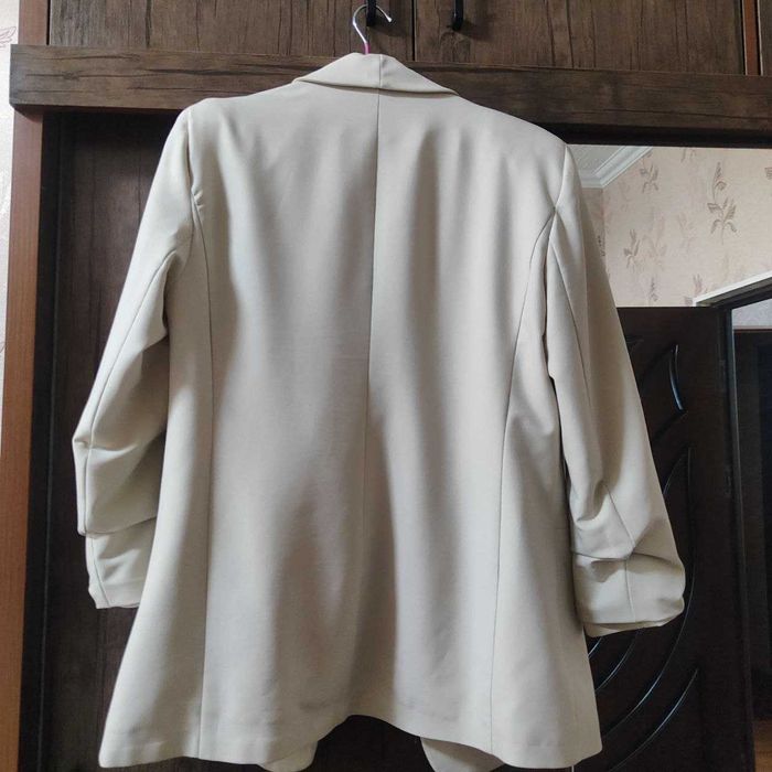 Продам пиджак 44 размер