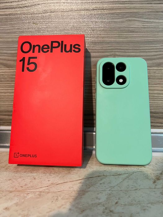 OnePlus 15 16RAM/512ROM чисто нов