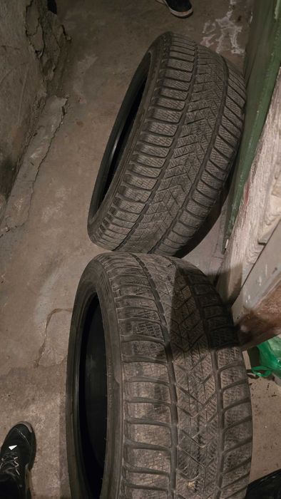 Зимни Гуми 275/40/18 Pirelli Sottozero