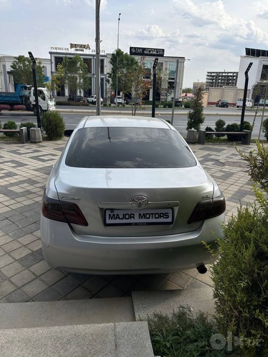 Toyota camry.