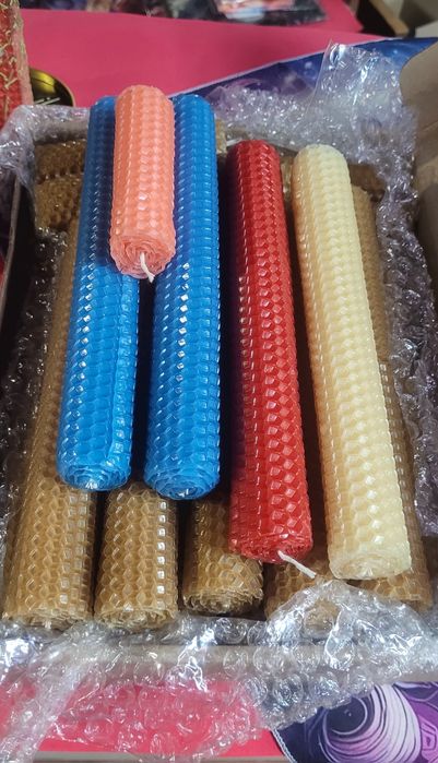 Продам восковые свечи из вощины