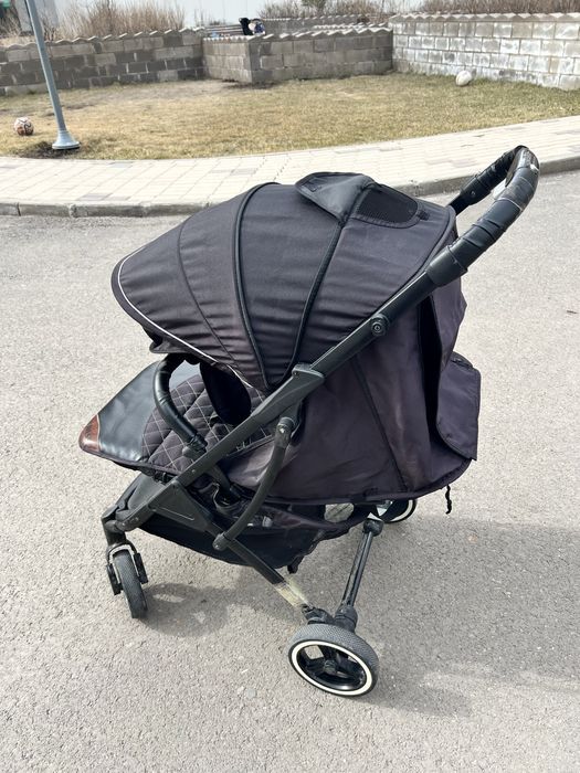 Продам коляску прогулочную Диарест