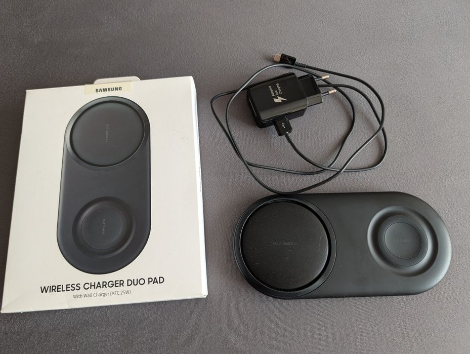 Samsung wireless charger duo безжично зарядно