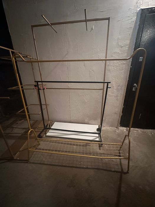 Стеллаж для магазина