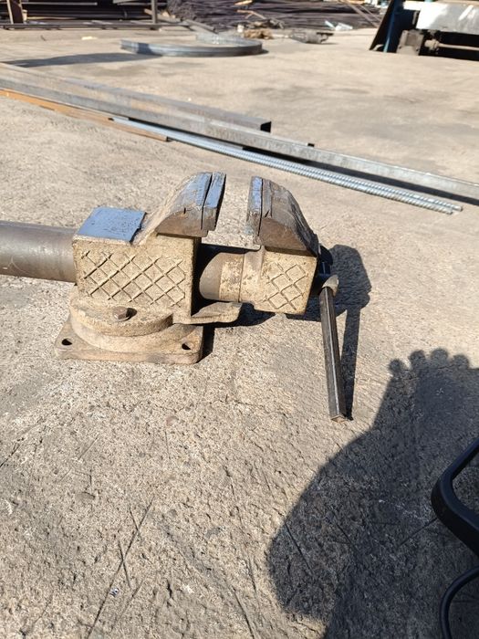 Тиски метал савет