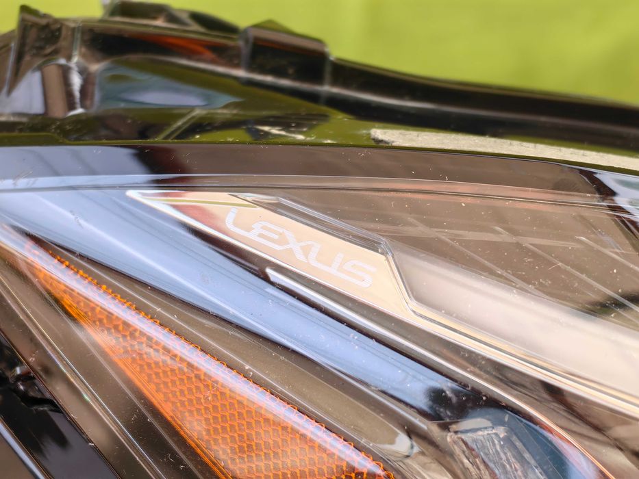 Фар за Lexus UX / Лексус Ух
