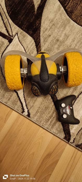 Jucarie ptr copii cu telecomandă