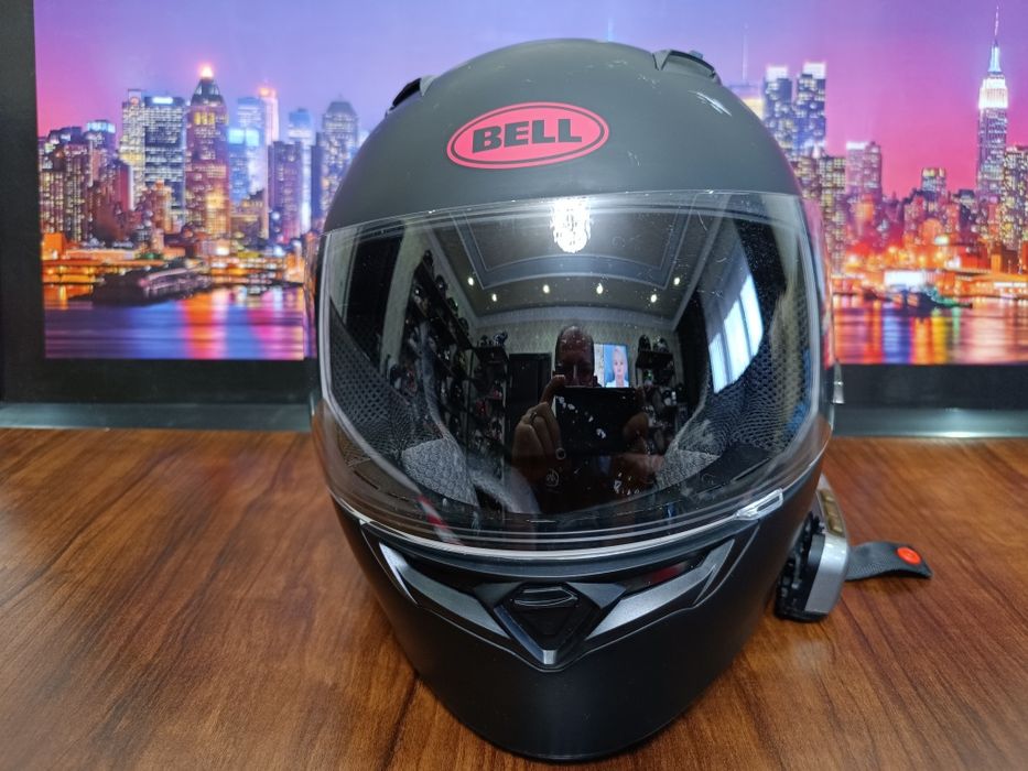 Мото шлем от Американского бренда BELL QUALIFIER