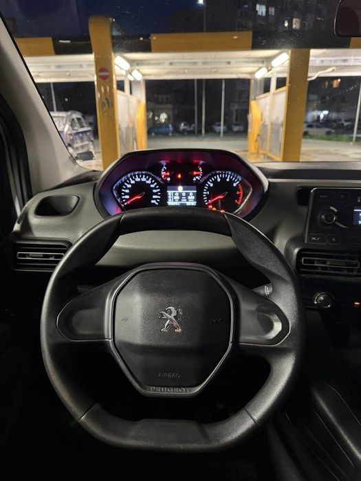 Peugeot Rifter първи собственик !
