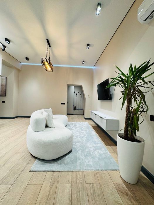 Жк Infinity-Сдается новая 3-х комнатная в престижном комплексе!