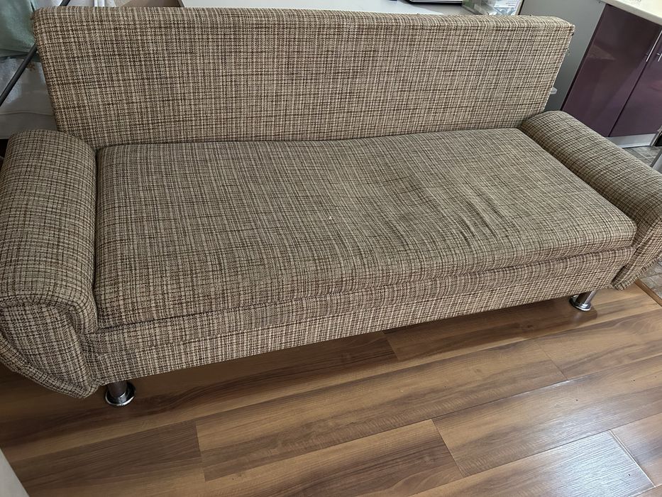 Отдам диван бесплатно