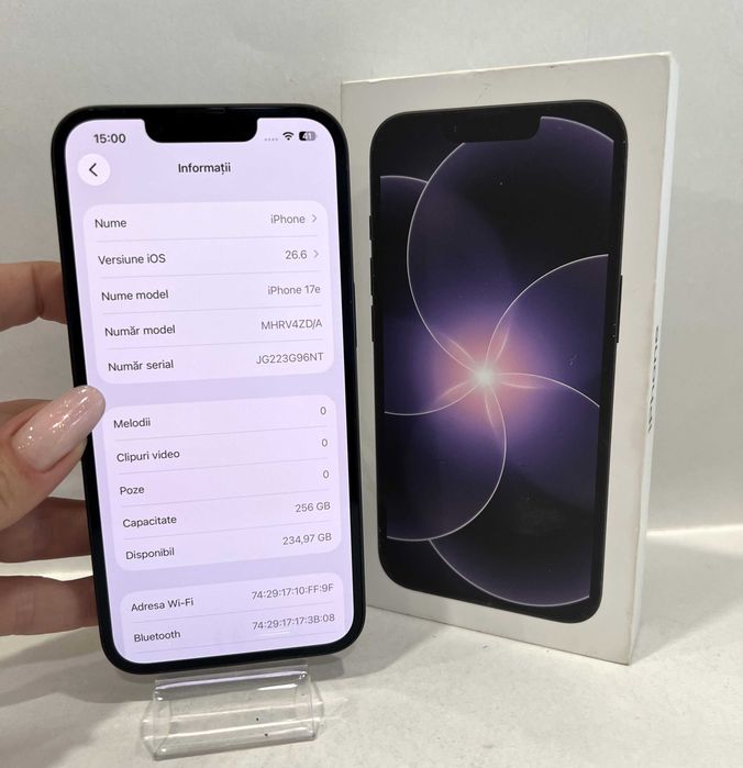 iPhone 17e, Black, 256GB, garantie,  impecabil!