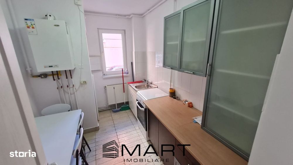 Apartament 3 camere zona Vasile Aaron