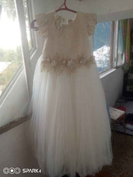 Продам бальное платье