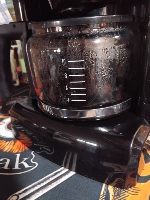 Cafetiera cu râșniță integrată AEG