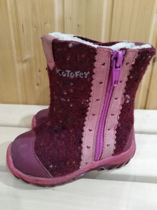 Натуральные валенки на девочку