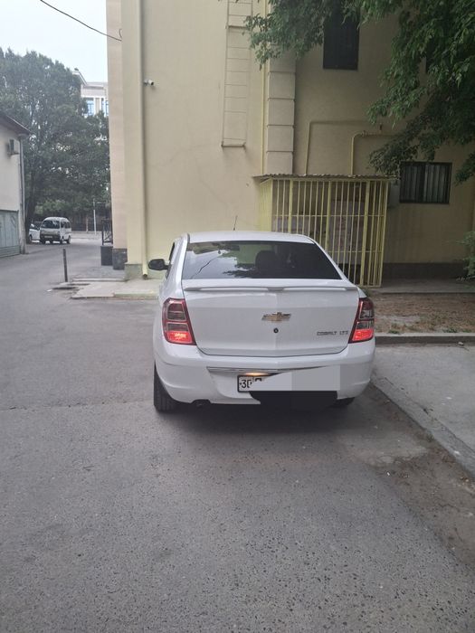 Продается автомобиль COBALT каробка автомат