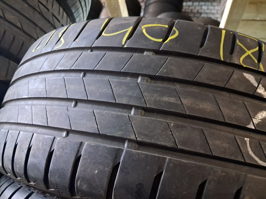 Anvelope second vara 215 40 R18 Bridgestone