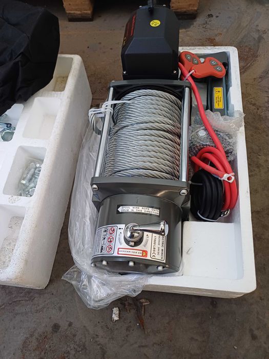 Лебедка 8т Електрическа 24в