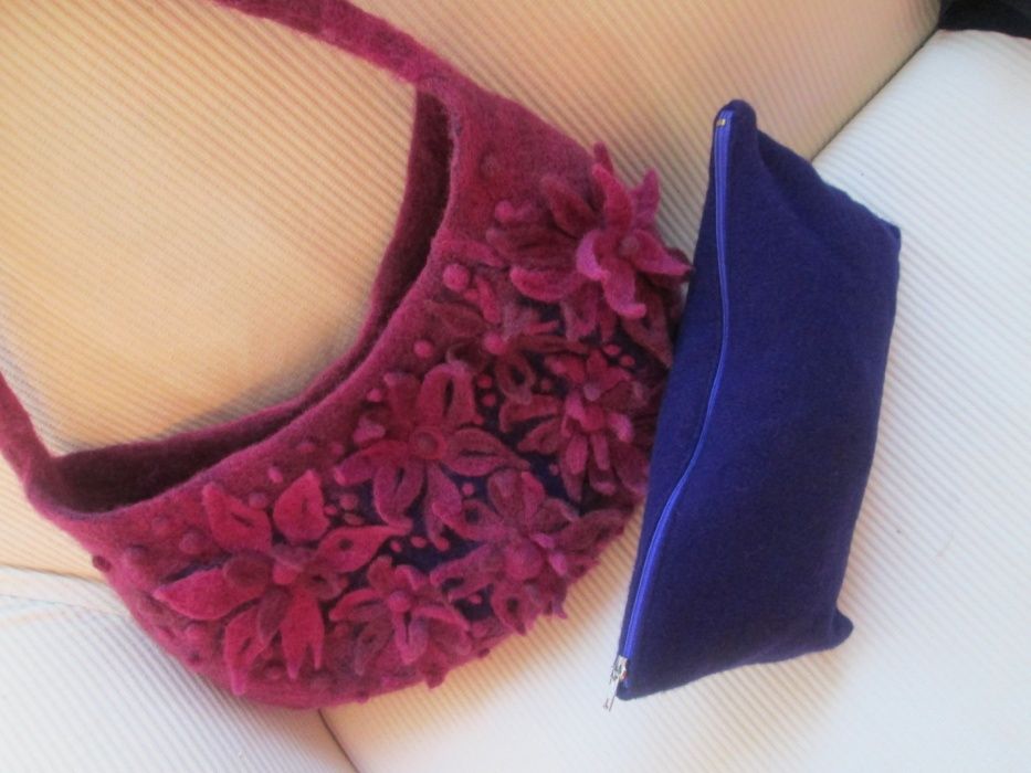 плъстена дамска чантичка