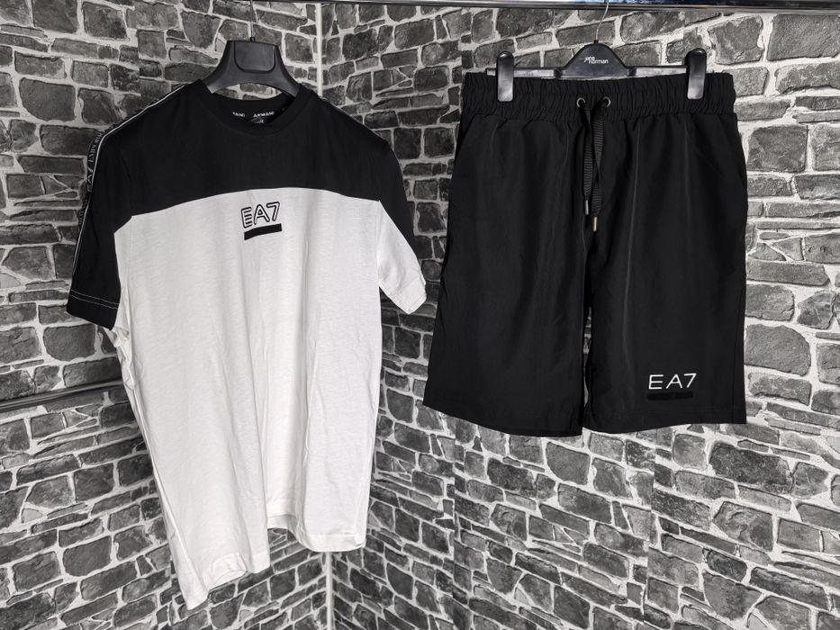 Emporio Armani летен екип