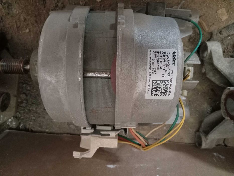 Продам мотор для стиральной машины разные