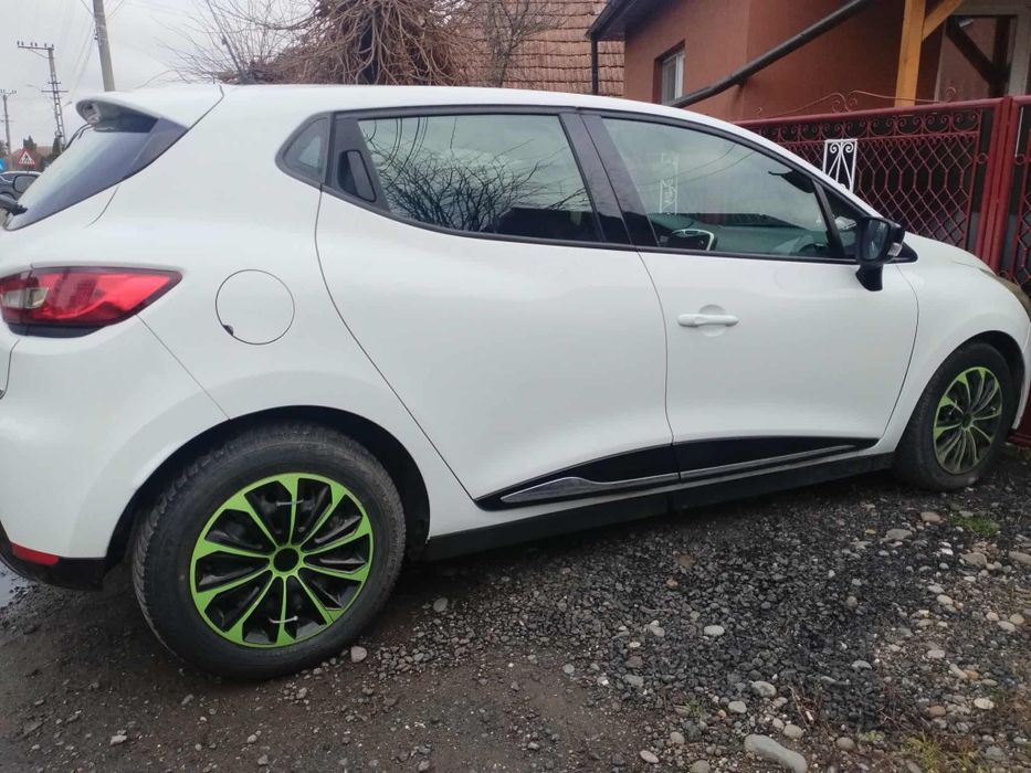 Vând Renault clio