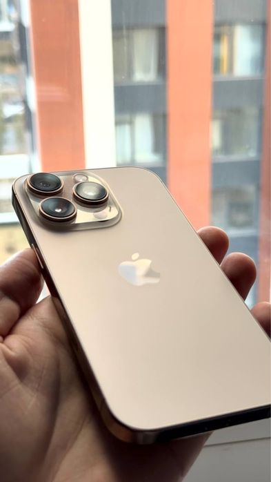 Iphone 16 pro в идеальном состоянии