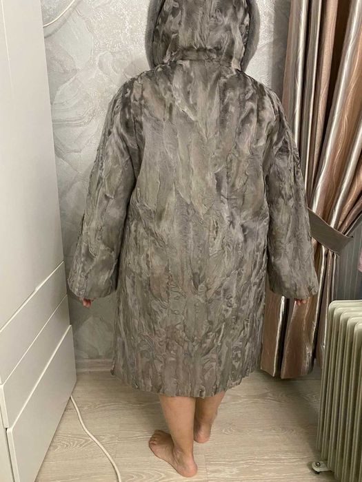 продам шубу новая