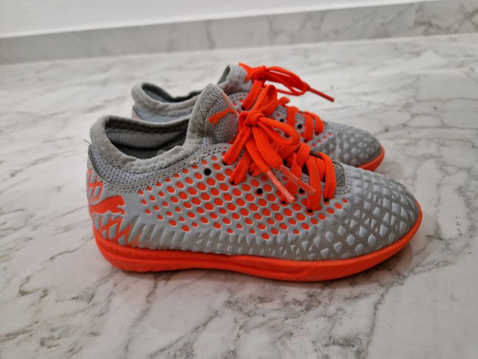 Детски бутонки Пума