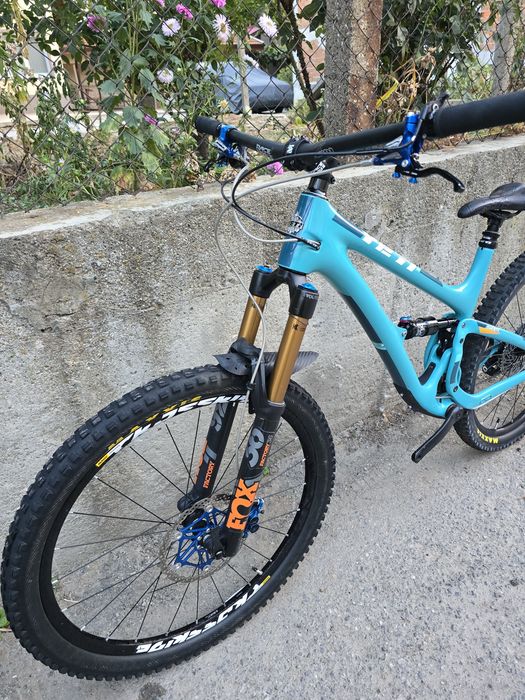Yeti SB5 USA  Карбонов 27.5 М размер 1х12 XO Full Fox 36 Kashima Hope 4-бутални спирачки