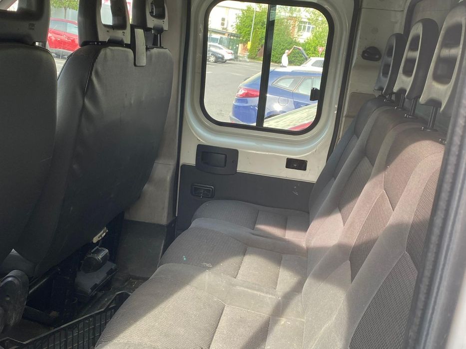 Vând dubă Citroën Jumper 2.2 Diesel – 6+1 locuri
An fabricație: (poți