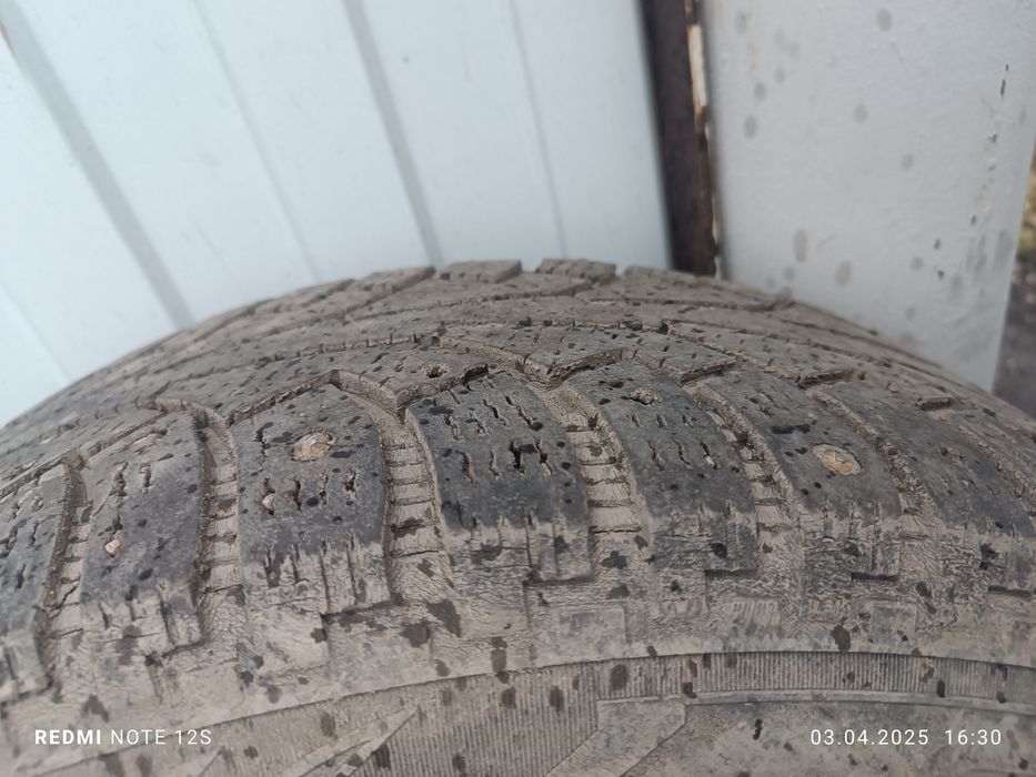 Резина зимняя r17