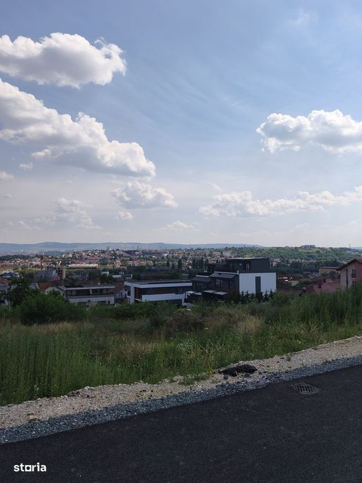 Teren cu PUZ pentru construire duplex sau casa individuala