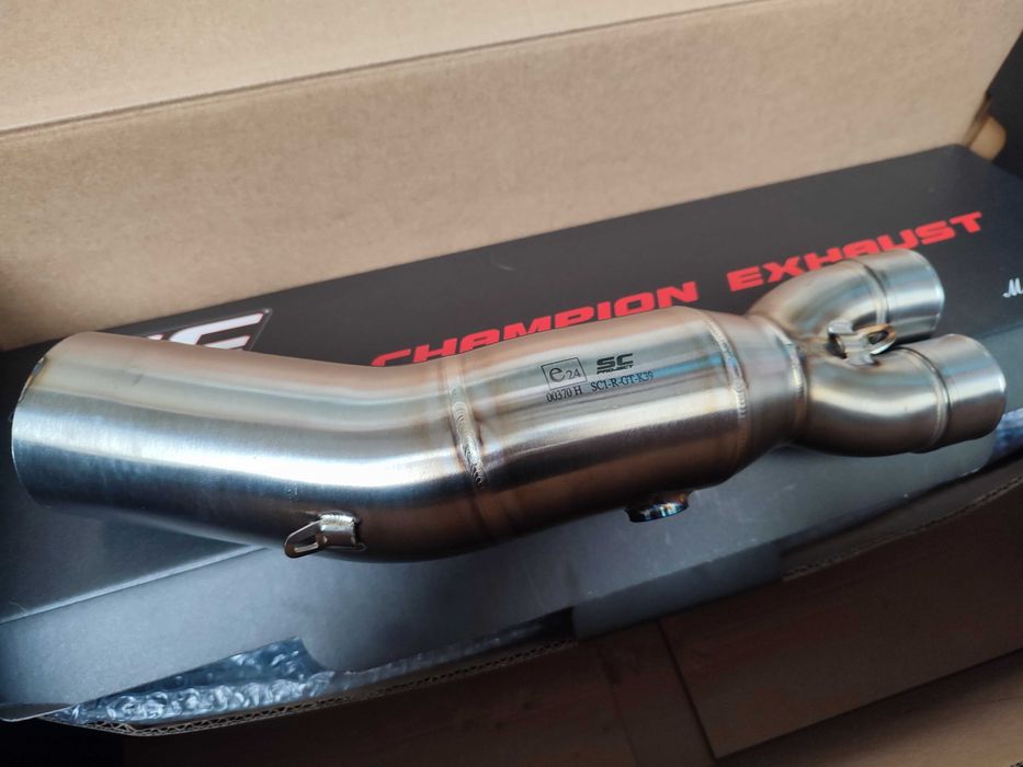 Продавам цяла генерация SC-PROJECT за Kawazaki Z650 (2017-2019)