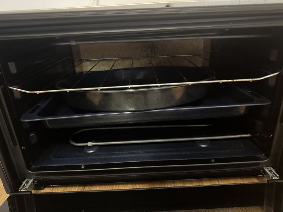 Продам электропечь