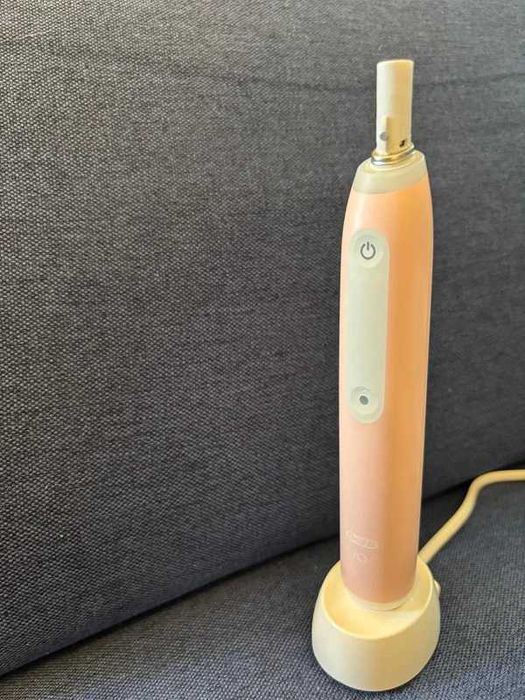 Periuta dinti electrica Oral B iOS 3