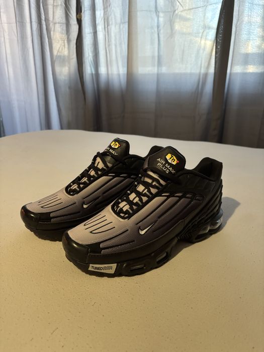 Чисто нови обувки Nike TN