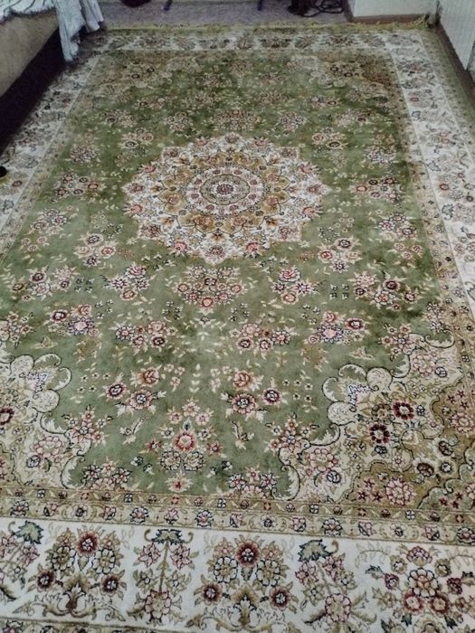 Продаются ковры бу