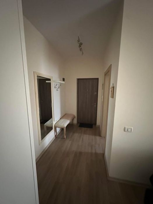 Inchiriez apartament 2 camere, bloc nou cu loc de parcare zona Lipovei
