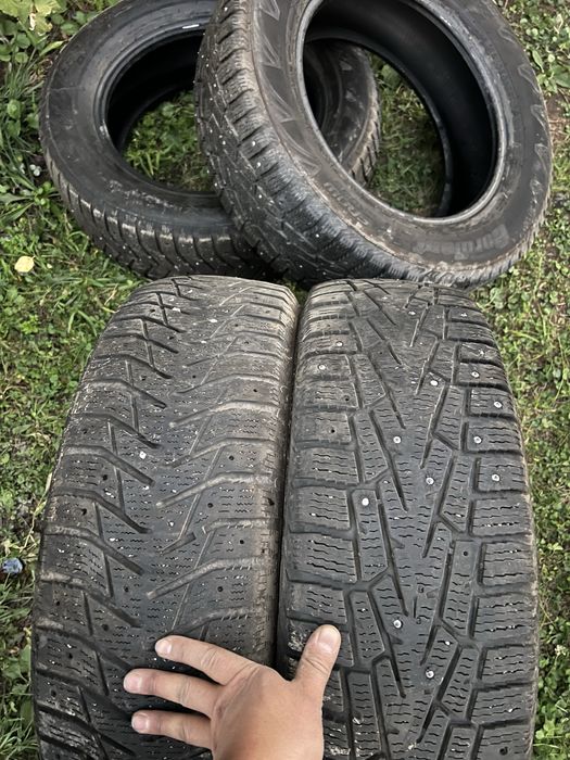 Комплект зимних шин 225/65/17