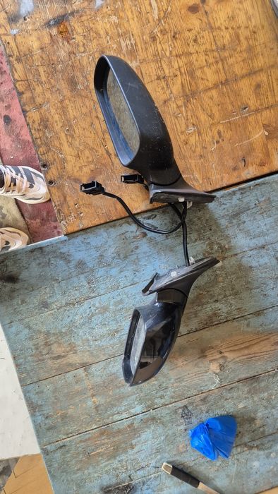 Десни Ел. Огледала за Голф 4